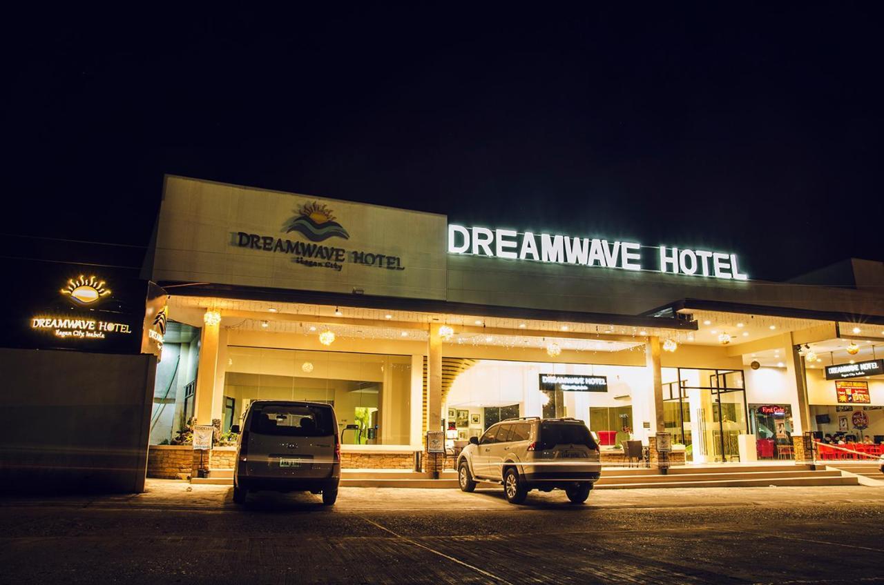 Dreamwave Hotel Ilagan Buitenkant foto